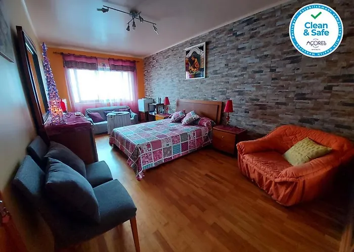 Nelocas House